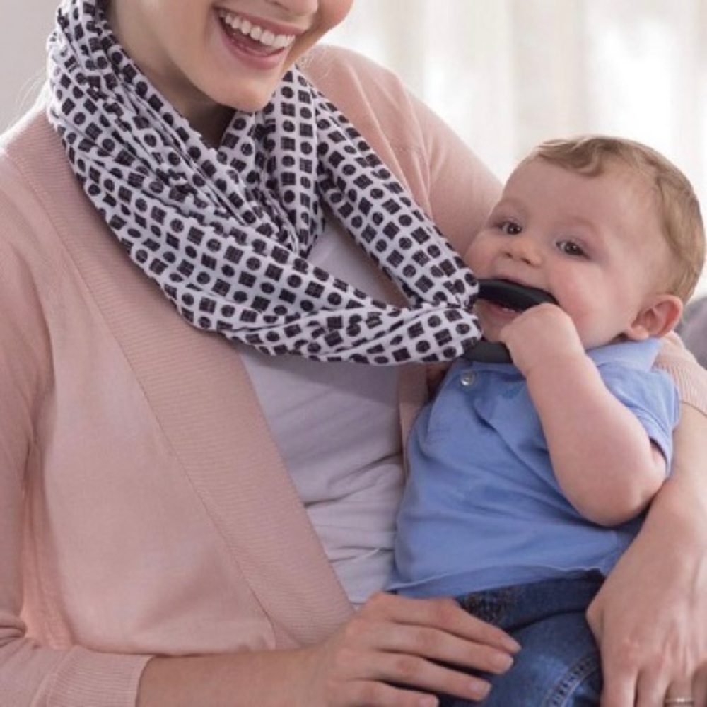 Boppy Teething Scarf